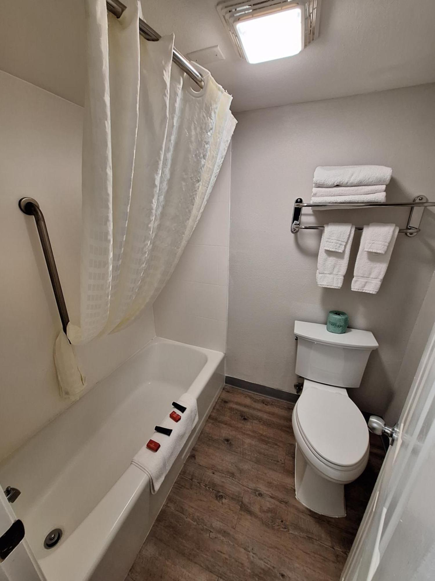 The Hotel Orange Ngoại thất bức ảnh